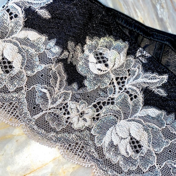 VS Very Sexy Seduction Thong Panty Lace Small - Picture 5 of 8